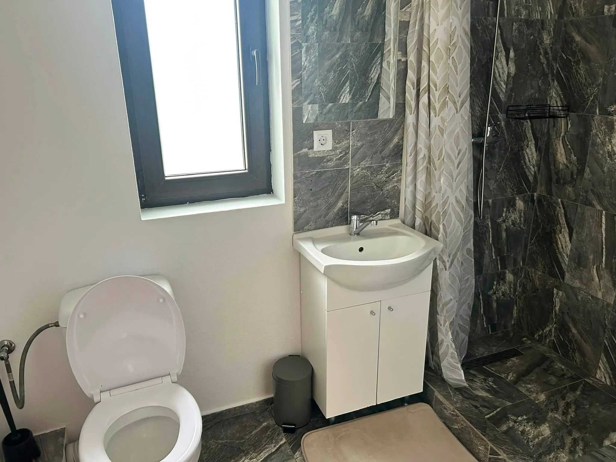 Camera Safir Royal, nuanță albastru profund, Poză 3/3